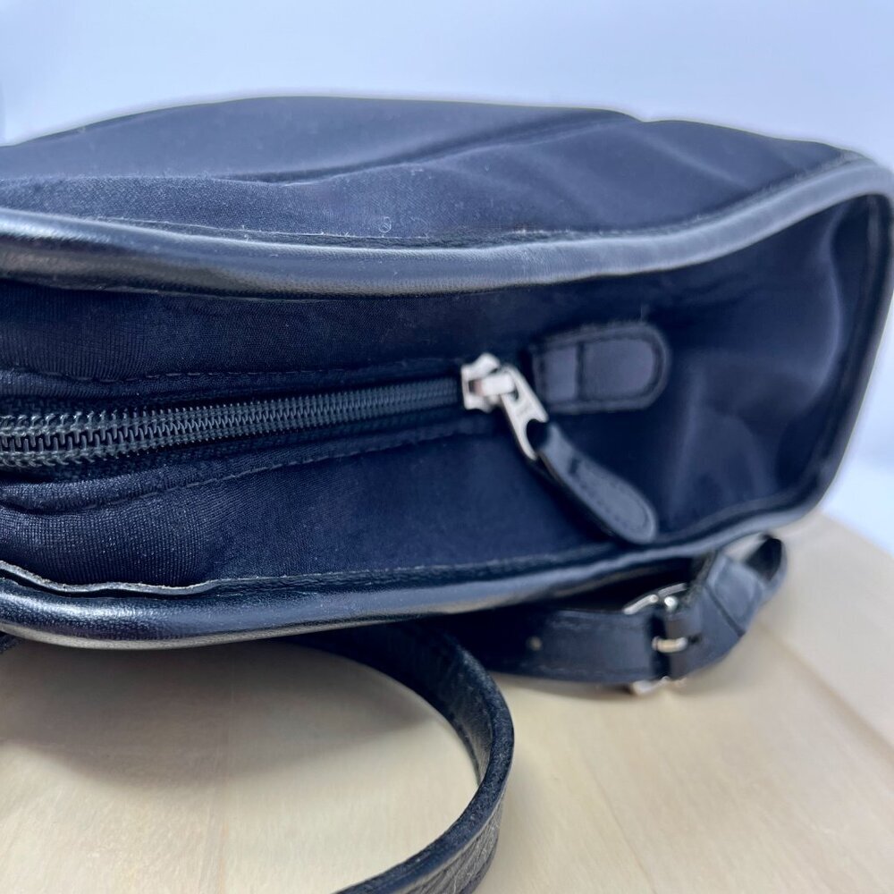 COACH  Vintage 1998 Black Neoprene Leather Small Backpack w/hangtag - Picture 3 of 13